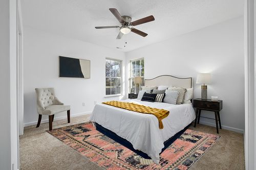 Loloi II Jocelyn Collection JOC-06 Rose/Rose 7'-10" x 10' Area Rug in White and Yellow Modern Bedroom