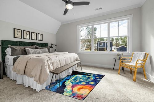 DNOVING Large Non-Slip Area Rug 5x7ft Starry Night Design, Perfect for Any Room Decorative Rug in Pink, Purple, and Blue in Grey Traditional Bedroom with King Bed