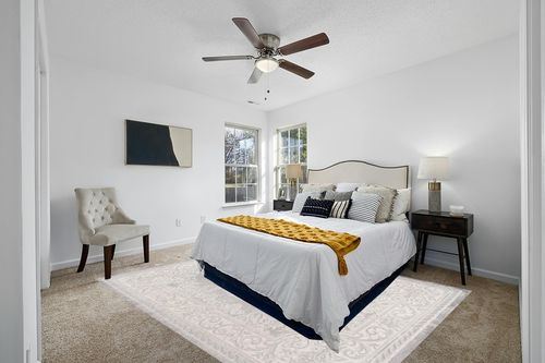 Eyely PDM401B-8 Modern Rosalia Cottage Medallion Indoor Area Rug Bohemian;Traditional;Vintage, Bedroom, Kitchen, Living Room, Easy-Cleaning, Non-Shedding, 8 X 10, Ivory/Gray in White and Yellow Modern Bedroom