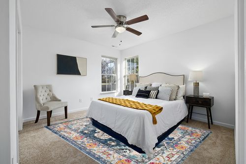 SAFAVIEH Monaco Collection Area Rug - 8' x 10', Navy & Light Blue, Boho Chic Medallion Distressed Design, Non-Shedding & Easy Care, Ideal for High Traffic Areas in Living Room, Bedroom (MNC243N) in White and Yellow Modern Bedroom