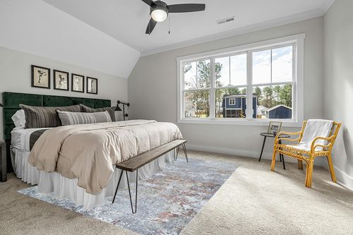 8x10 Area Rugs for Living Room：Large Machine Washable Area Rug with Non Slip Backing Non Shedding Abstract Stain Resistant Carpet for Bedroom Dining Room Nursery Home Office - Gray in Grey Traditional Bedroom with King Bed