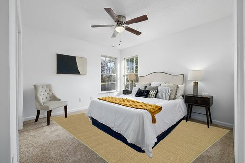 Martha Stewart Collection by SAFAVIEH 9' x 12' Green MSR9501Y Sisal & Jute Area Rug in White and Yellow Modern Bedroom