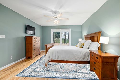 SAFAVIEH Brentwood Collection Area Rug - 9' x 12', Light Grey & Blue, Medallion Distressed Design, Non-Shedding & Easy Care, Ideal for High Traffic Areas in Living Room, Bedroom (BNT851G) in Teal and Orange Wood Bedroom