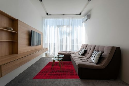 SAFAVIEH Adirondack Collection Area Rug - 5'1" x 7'6", Red & Black, Modern Abstract Design, Non-Shedding & Easy Care, Ideal for High Traffic Areas in Living Room, Bedroom (ADR116F) in Grey Living Room with Brown Couch