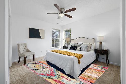 SAFAVIEH Madison Collection Area Rug - 8' x 10', Blue & Orange, Boho Chic Tribal Distressed Design, Non-Shedding & Easy Care, Ideal for High Traffic Areas in Living Room, Bedroom (MAD422F) in White and Yellow Modern Bedroom