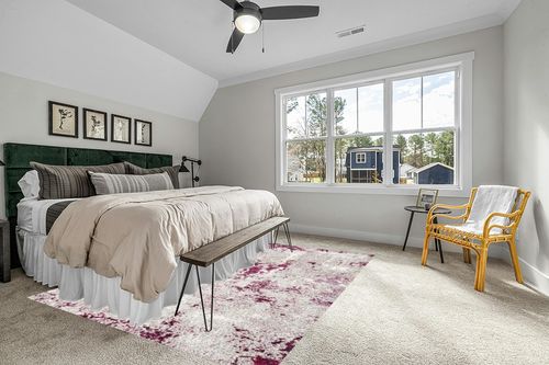 Eyely PTC103B-8 Contemporary POP Modern Abstract Vintage Faded Indoor Area Rug Bohemian;Rustic;Transitional, Bedroom, Kitchen, Living Room, Easy-Cleaning, Non-Shedding, 8 X 10, Maroon/Gray in Grey Traditional Bedroom with King Bed