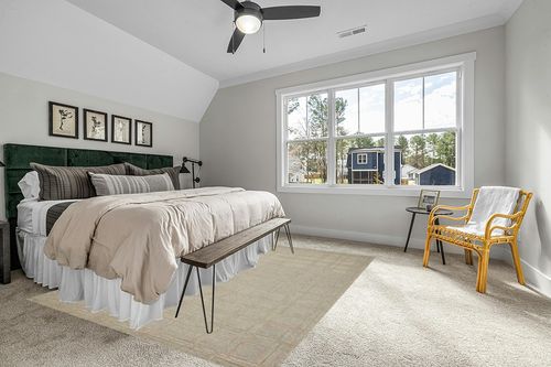 Loloi Chris Loves Julia x Polly Fog/Wheat 7'-9" x 9'-9" Area Rug in Grey Traditional Bedroom with King Bed