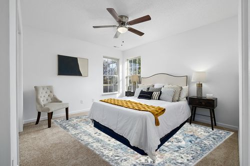 jinchan Area Rug 9x12 Washable Rug Indoor Vintage Rug Floor Cover Print Distressed Carpet Multi Thin Rug Chenille Blue Accent Rug Lightweight Non Slip Kitchen Living Room Bedroom Dining Room in White and Yellow Modern Bedroom