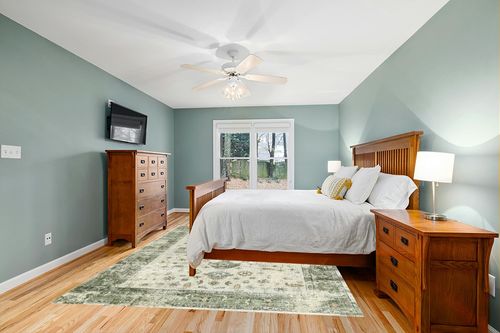 Valenrug Washable Rug 8x10 - Ultra Thin Green Collection Area Rug, Stain Resistant Non-Skid Rugs for Living Room, Antique Bedroom Rugs(8'x10', TPR35-Green) in Teal and Orange Wood Bedroom