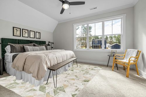 Pyburn Abstract Green Area Rug Trent Austin Design Rug Size: Rectangle 9' x 12' in Grey Traditional Bedroom with King Bed