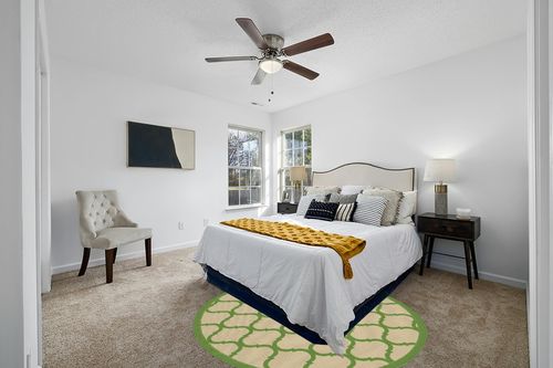 Unique Loom Outdoor Trellis Collection Area Rug - Moroccan (6' 1" Round, Beige and Green/ Green) in White and Yellow Modern Bedroom