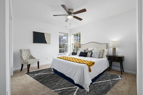 NuLOOM Thigpen Contemporary Area Rug, 7' 6" x 9' 6", Dark Grey in White and Yellow Modern Bedroom
