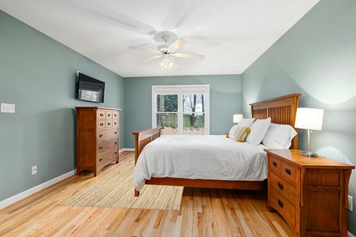 ‎Natural ‎Farmhouse ‎Braided ‎Kitchen, Bedroom, Living Room, Hallway, Dining Room ‎Area Rug in Teal and Orange Wood Bedroom