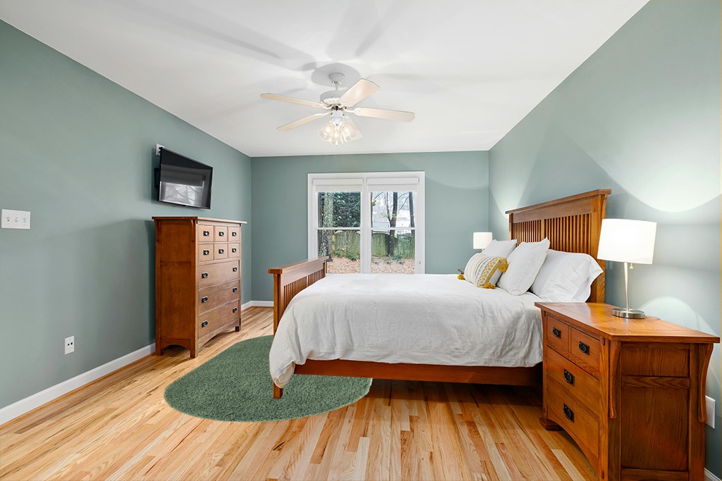 5x8 Oval Green fluffy rug in Teal and Orange Wood Bedroom