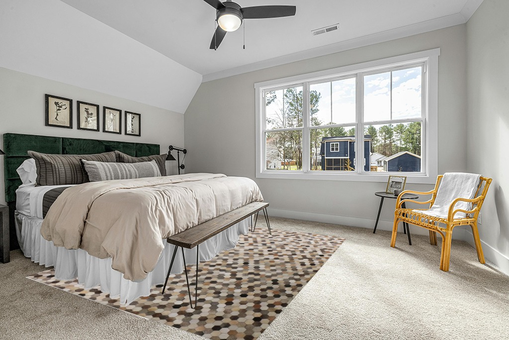 Blackamoor Leather Hide Patchwork Area Rug Handmade Cowhide Contemporary Multi Grey Style (8'x10' ft) in Grey Traditional Bedroom with King Bed