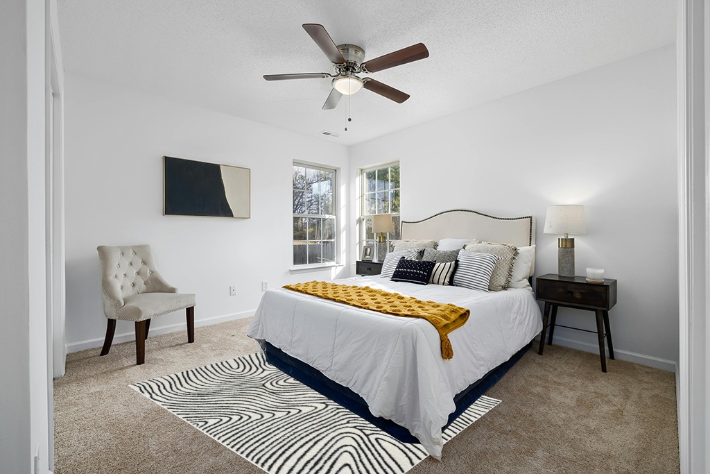LUXE WEAVERS Le Monde Collection 8505 Anthracite 5x7 Geometric Marble Swirl Area Rug in White and Yellow Modern Bedroom