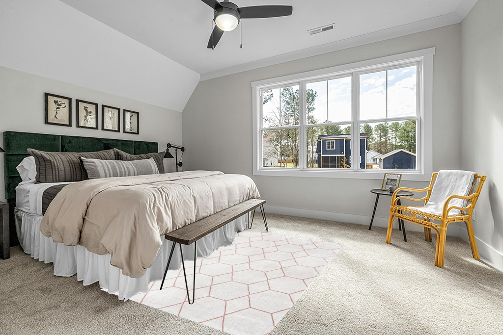 nuLOOM Veronica Geometric Honeycomb Area Rug, 5x8, Light Pink in Grey Traditional Bedroom with King Bed