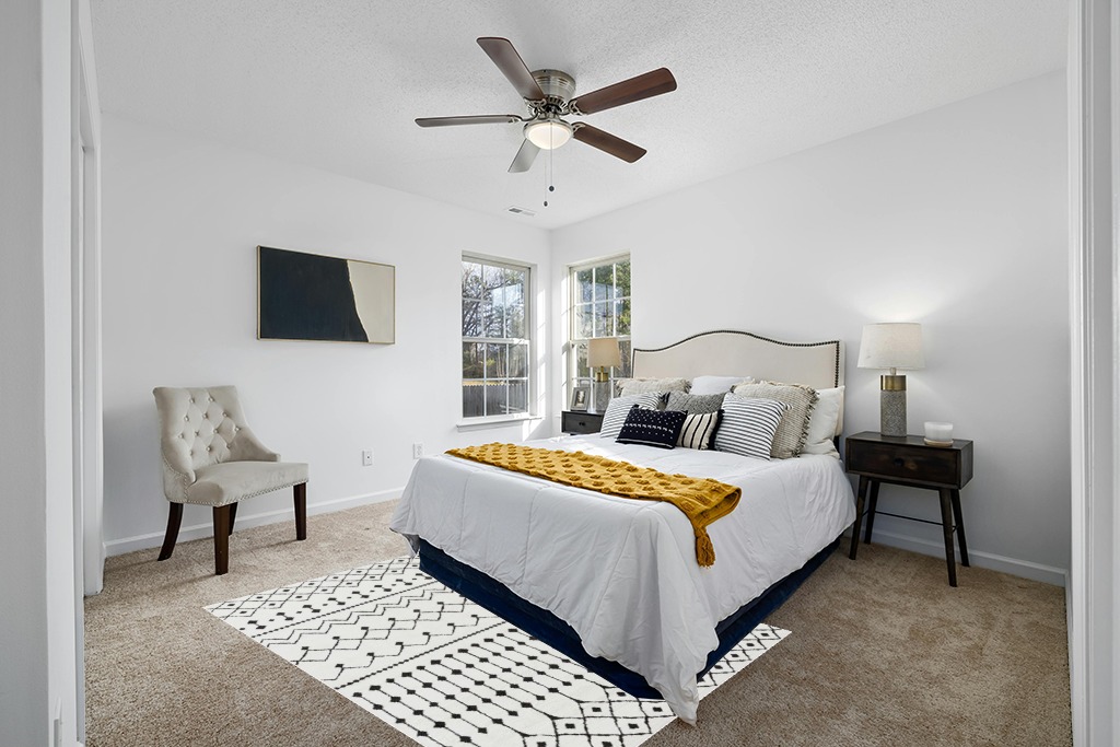 Hauteloom Ringwood 5' 3" x 7' 3" Moroccan Farmhouse Shag - Black, Charcoal, White Bohemian Area Rug - Rectangle - Polypropylene and Polyester Blend in White and Yellow Modern Bedroom