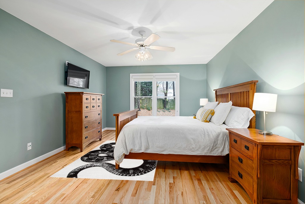 nuLOOM Thomas Paul Serpent Area Rug, 5x8, Black and White in Teal and Orange Wood Bedroom