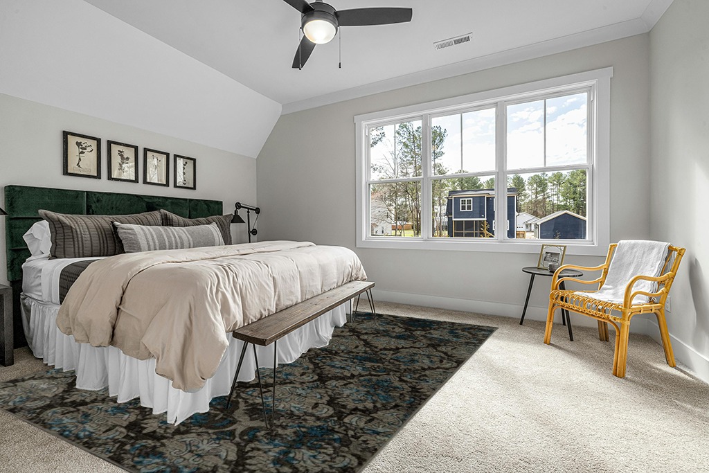 Linon Vintage Collection Grey Clara 9' x 12' Area Rug in Grey Traditional Bedroom with King Bed