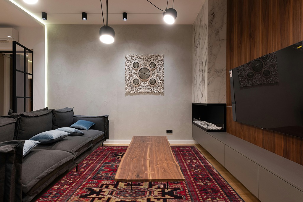 SAFAVIEH Vintage Hamadan Collection Area Rug - 8' x 10', Red & Multi, Oriental Traditional Persian Design, Non-Shedding & Easy Care, Ideal for High Traffic Areas in Living Room, Bedroom (VTH213A) in Dark Wood Living Room with Black Couch