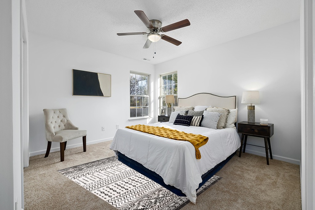 Art&Tuft Area Rug Black in White and Yellow Modern Bedroom