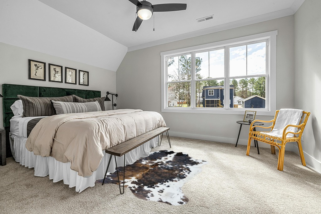 bonanza leathers Genuine Cowhide Rug Western Home Decor Rug Cowhide Large Cow Skin Rug for Wall Decor/Living Room/Bedroom Rug in Grey Traditional Bedroom with King Bed