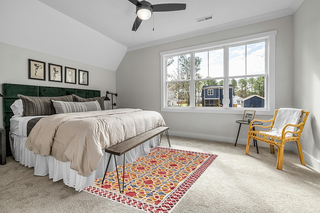 SAFAVIEH Aspen Collection Area Rug - 5' x 8', Red & Yellow, Handmade Boho Wool, Ideal for High Traffic Areas in Living Room, Bedroom (APN149Q) in Grey Traditional Bedroom with King Bed