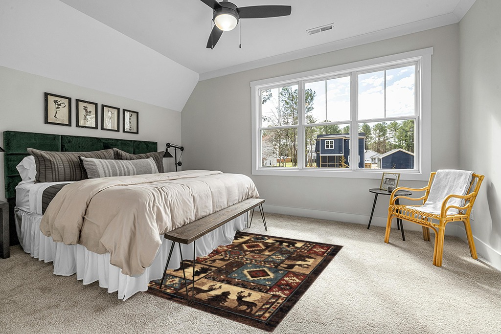 Brown Rustic Fade Resistant, Stain Resistant Kitchen, Bedroom Area Rug in Grey Traditional Bedroom with King Bed