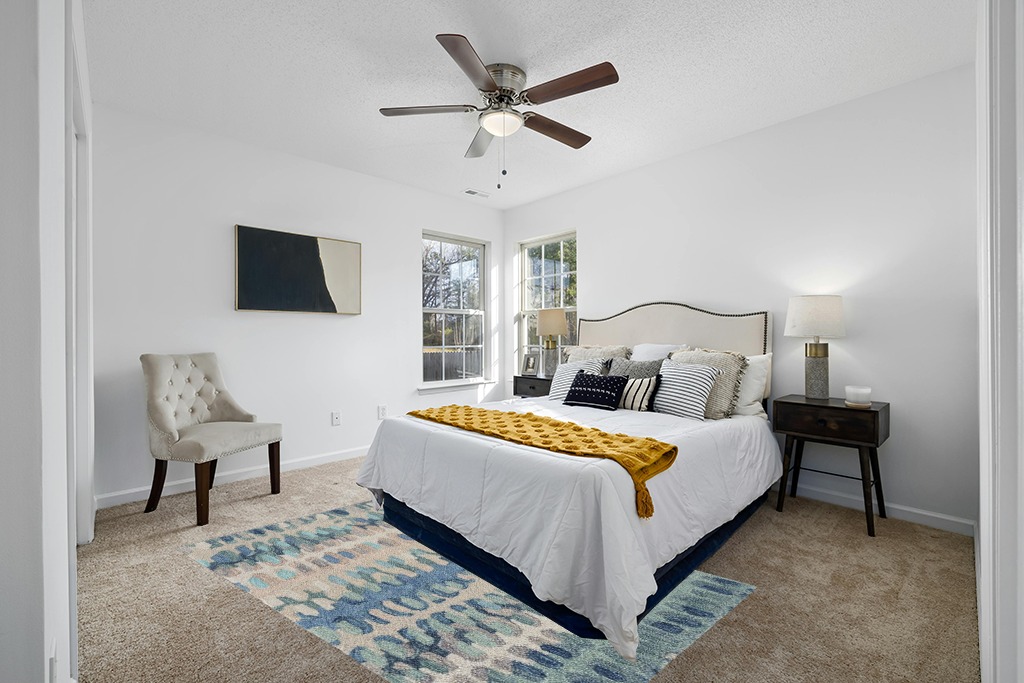 Dash and Albert Paint Chip Blue Hand Micro Hooked Wool Rug, 5 X 8 Feet, Blue/Green Geometric Pattern in White and Yellow Modern Bedroom