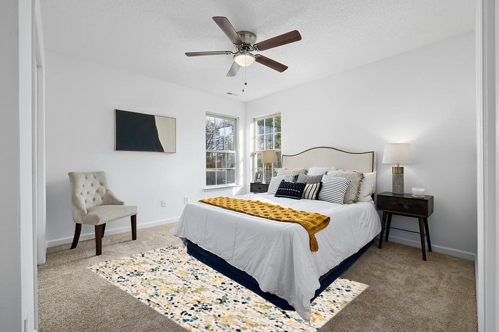 SAFAVIEH Evoke Collection 5'1" x 7'6" Ivory / Yellow EVK284C Modern Abstract Non-Shedding Living Room Bedroom Area Rug in White and Yellow Modern Bedroom