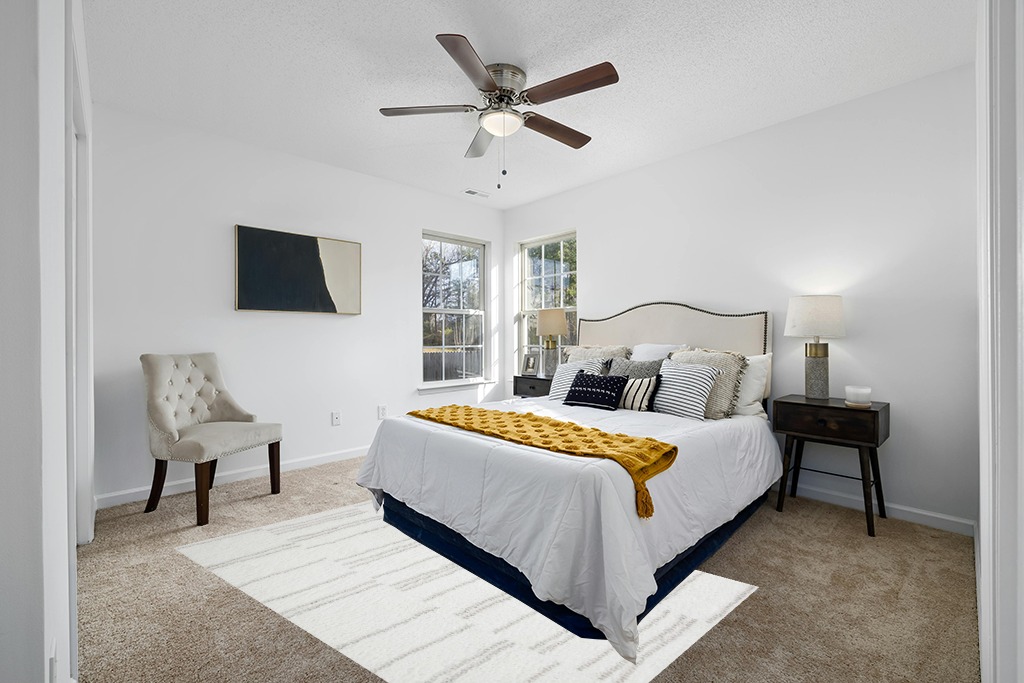 Loloi II Bliss Shag Collection BLS-02 White/Grey 5'-3" x 7'-6" Area Rug in White and Yellow Modern Bedroom