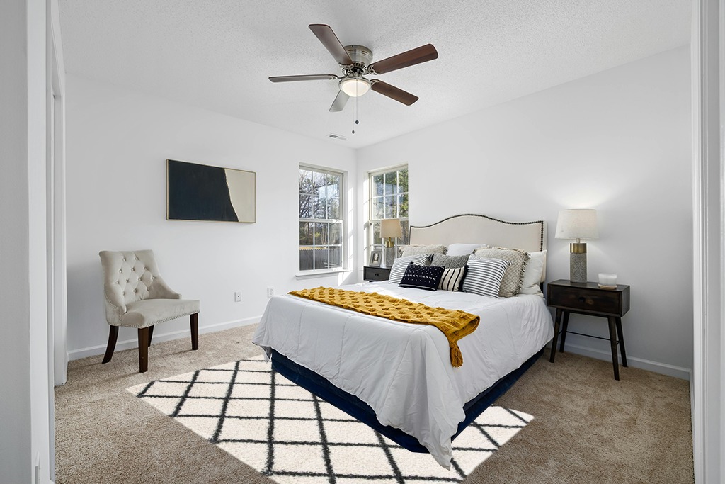 Marrone Geometric Ivory/Black Area Rug George Oliver Rug Size: Rectangle 5'1" x 7'6" in White and Yellow Modern Bedroom
