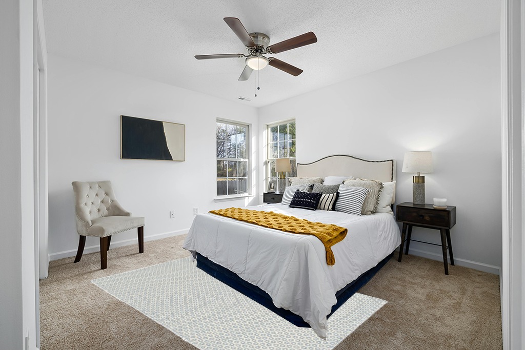 Dash and Albert Honeycomb French Blue/Ivory Handwoven Wool Rug, 5 X 8 Feet, Blue Geometric Pattern in White and Yellow Modern Bedroom