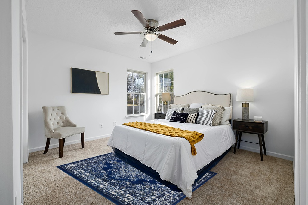 Antep Rugs Oriental 5x7 Traditional Medallion Indoor Area Rug Siesta (Navy Blue, 5'3" x 7') in White and Yellow Modern Bedroom