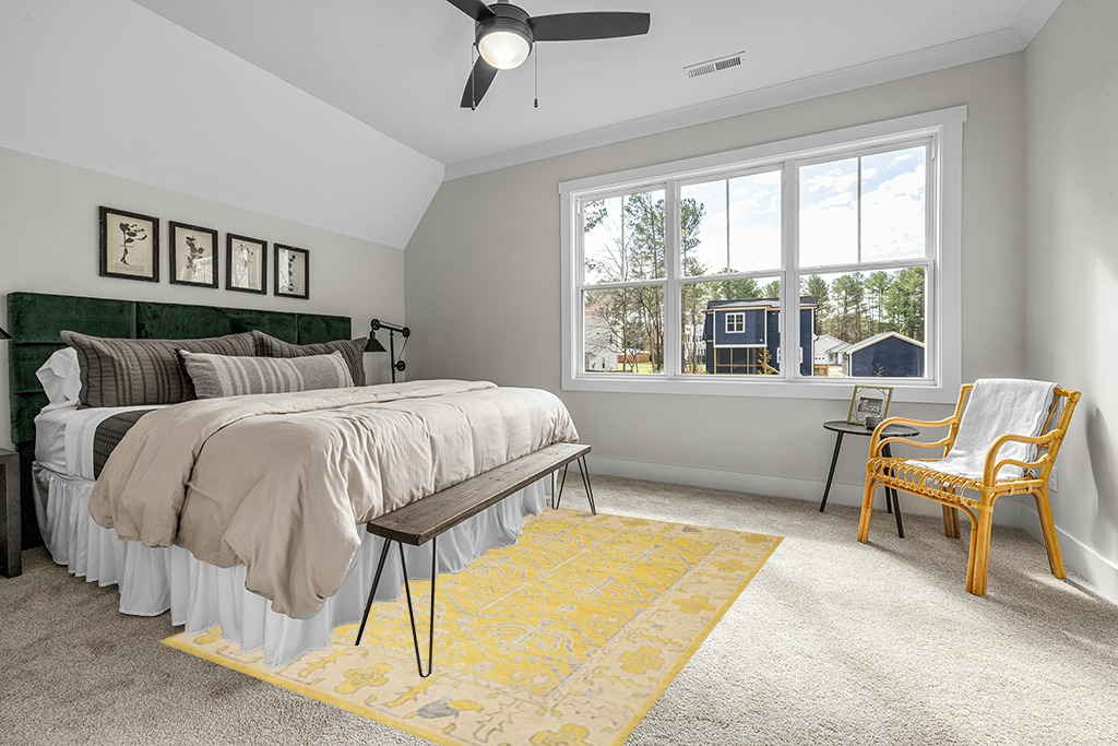SAFAVIEH Stone Wash Collection 6' x 9' Yellow STW213A Hand-Knotted Premium Wool & Viscose Area Rug in Grey Traditional Bedroom with King Bed