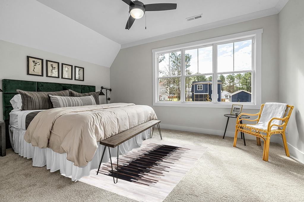 Safavieh Studio Leather Collection Area Rug - 5' x 8', Grey & Brown, Handmade Modern Natural Hide, Ideal for High Traffic Areas in Living Room, Bedroom (STL818F) in Grey Traditional Bedroom with King Bed