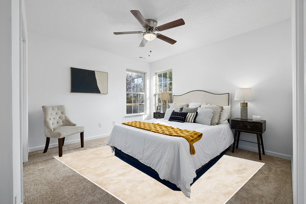 2.5-inch Thick Accent Rug in White and Yellow Modern Bedroom