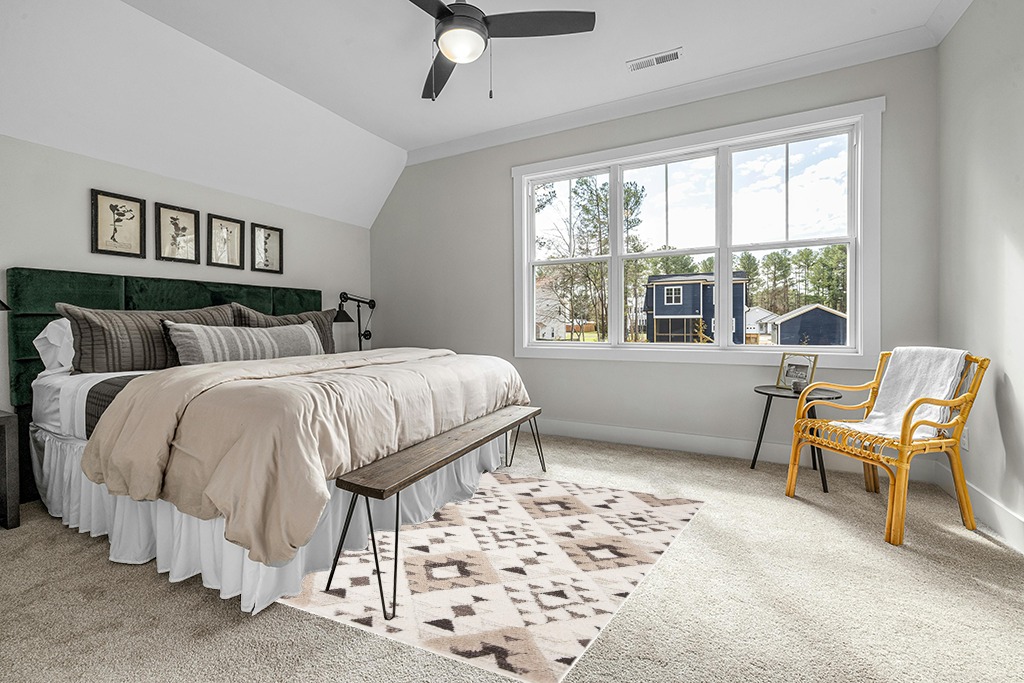 ‎Ivory/Brown ‎Shag & Flokati ‎Non shedding ‎Living Room ‎Area Rug in Grey Traditional Bedroom with King Bed