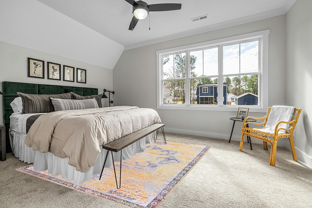 Unique Loom Renaissance Collection Area Rug - Roma (7' 10" x 10' Rectangle, Tuscan Yellow/ Navy Blue) in Grey Traditional Bedroom with King Bed