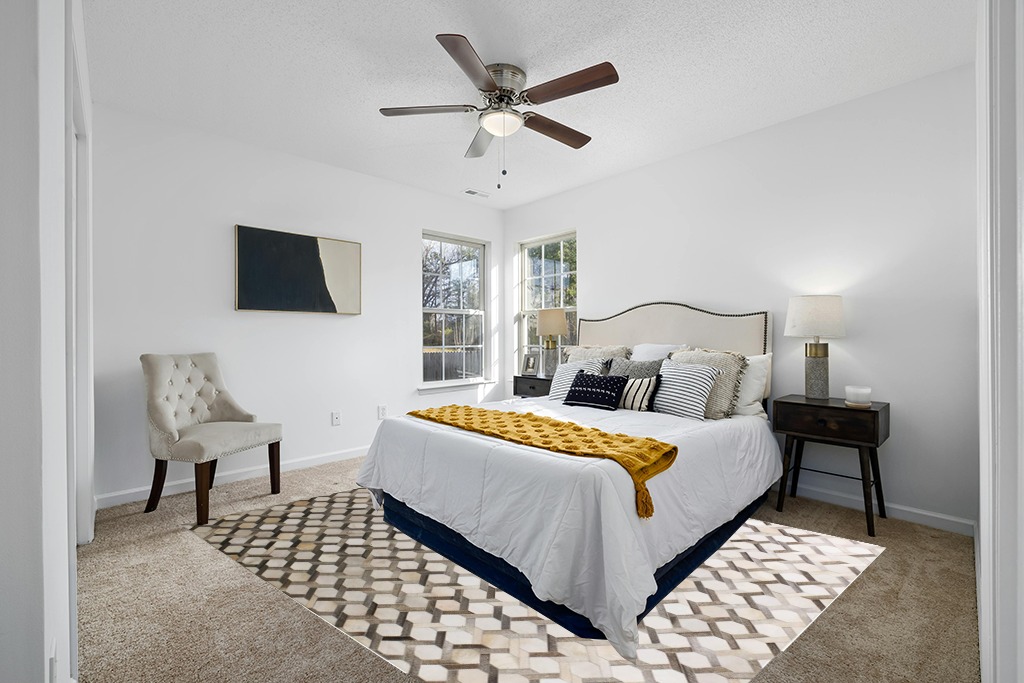 Blackamoor Leather Hide Patchwork Area Rug Handmade Cowhide Contemporary Grey Style (6'x9' ft) in White and Yellow Modern Bedroom