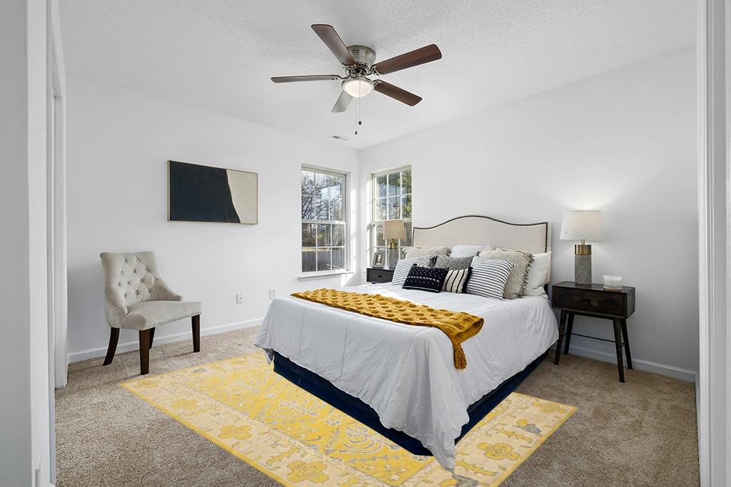 SAFAVIEH Stone Wash Collection 6' x 9' Yellow STW213A Hand-Knotted Premium Wool & Viscose Area Rug in White and Yellow Modern Bedroom